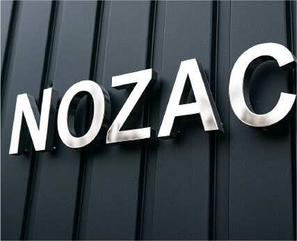 ステンレス切文字施工事例3